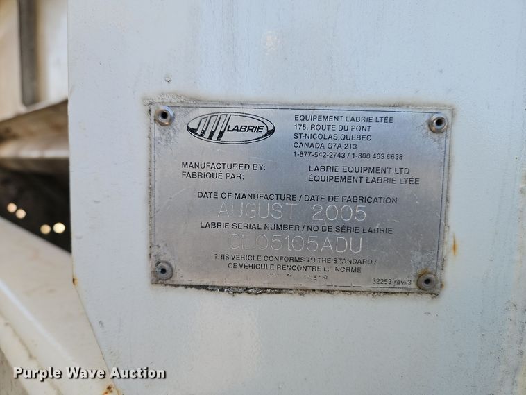 image for item EI8662 2005 Freightliner M2 Business Class refuse truck