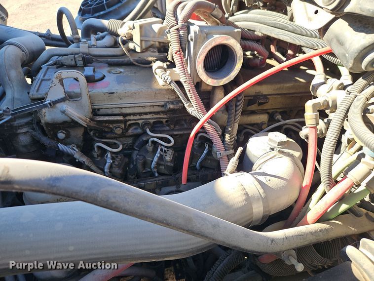 image for item EI8662 2005 Freightliner M2 Business Class refuse truck