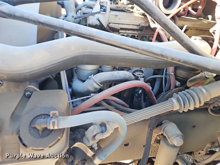 image for item EI8662 2005 Freightliner M2 Business Class refuse truck