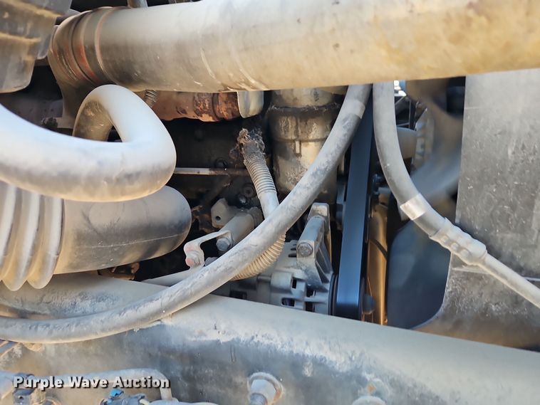 image for item EI8662 2005 Freightliner M2 Business Class refuse truck