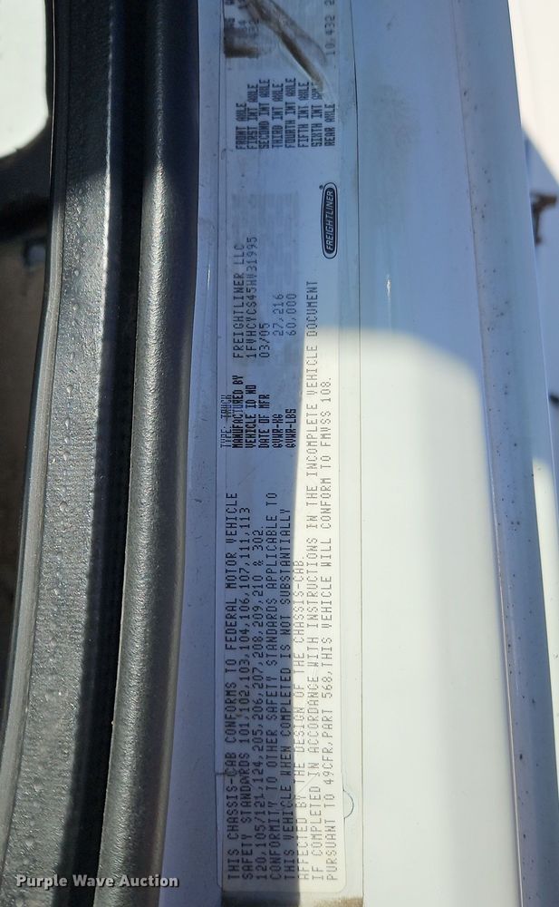 image for item EI8662 2005 Freightliner M2 Business Class refuse truck