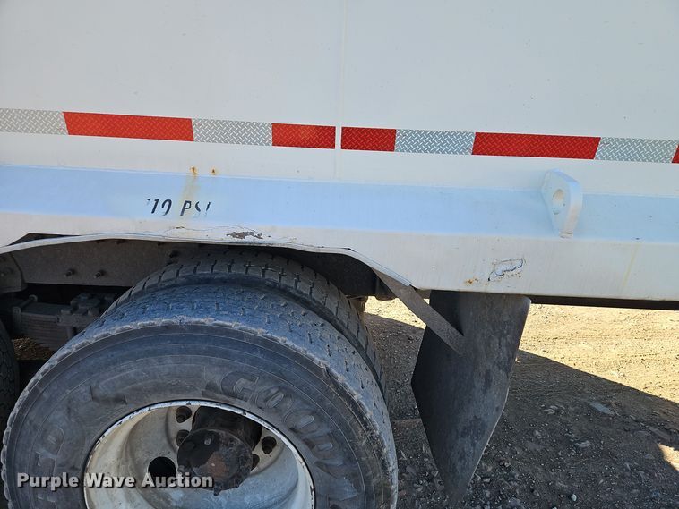 image for item EI8663 2010 International Workstar 7400  refuse truck