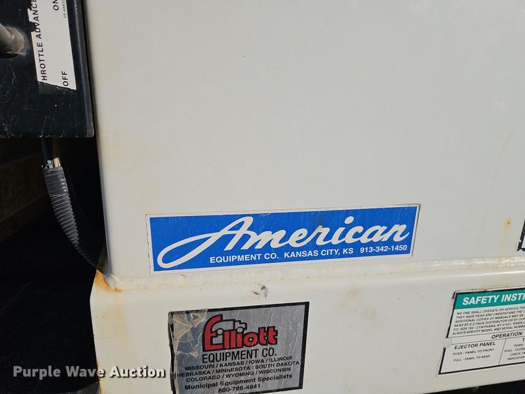 image for item EI8663 2010 International Workstar 7400  refuse truck