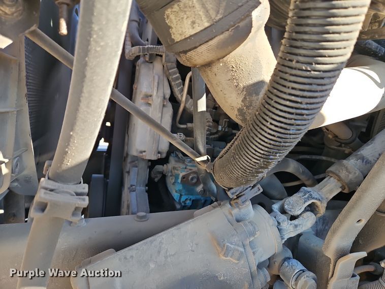 image for item EI8663 2010 International Workstar 7400  refuse truck