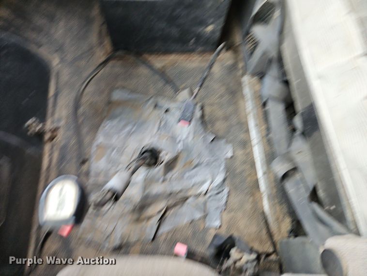 image for item EI8692 1996 Volvo WIA64T semi truck