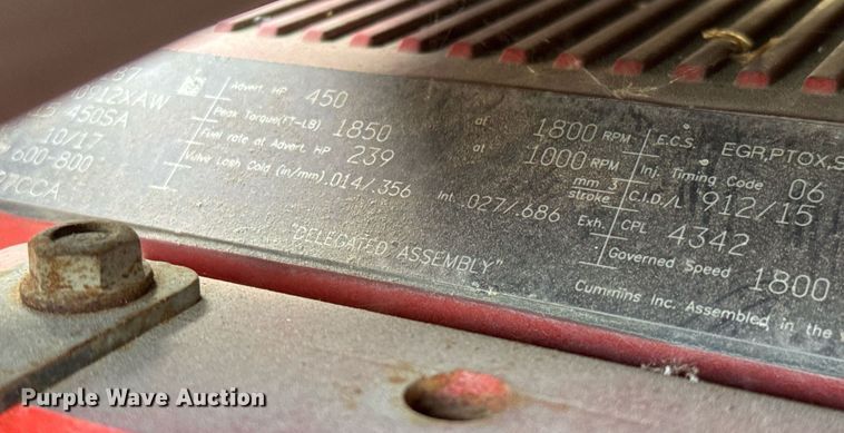 image for item EJ3226 2018 International LT625 semi truck