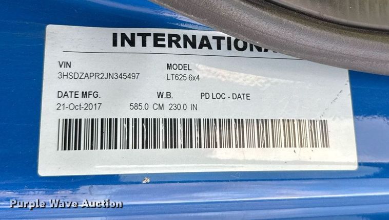 image for item EJ3226 2018 International LT625 semi truck