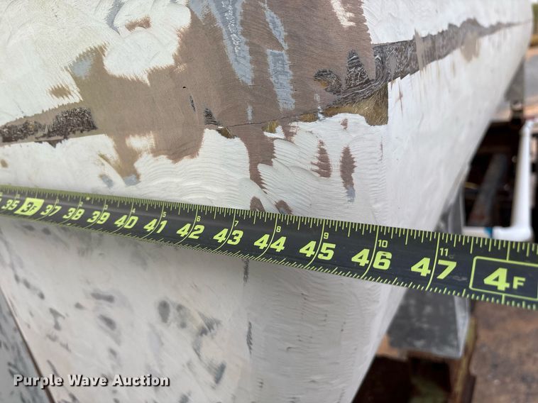 image for item EJ3227 2011 International 4300 tank truck