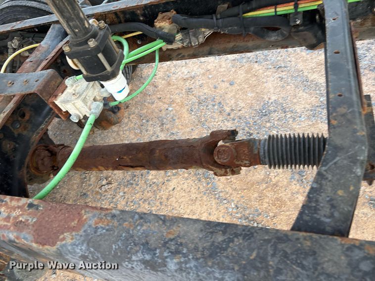 image for item EJ3227 2011 International 4300 tank truck