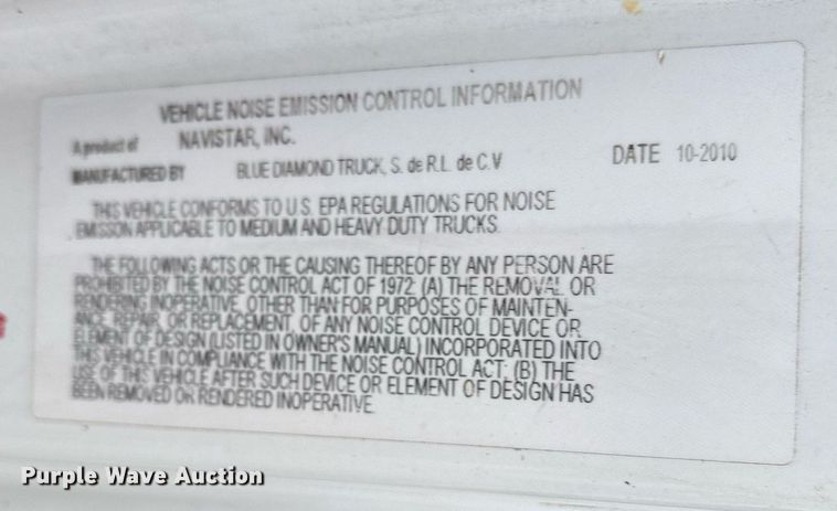 image for item EJ3227 2011 International 4300 tank truck