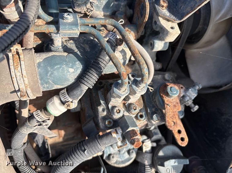 image for item EJ3230 2015 Kenworth T680 semi truck