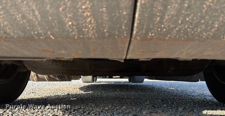 image for item EJ3230 2015 Kenworth T680 semi truck