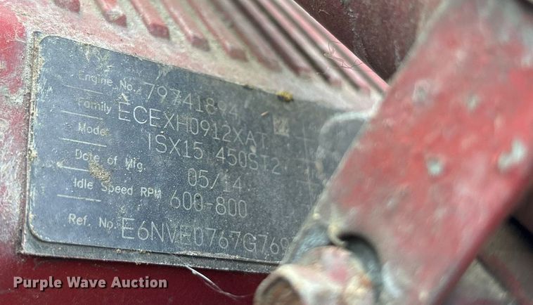 image for item EJ3230 2015 Kenworth T680 semi truck