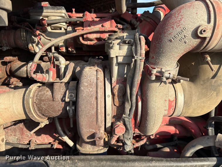 image for item EJ3230 2015 Kenworth T680 semi truck