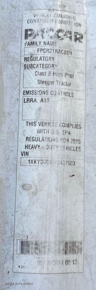 image for item EJ3230 2015 Kenworth T680 semi truck