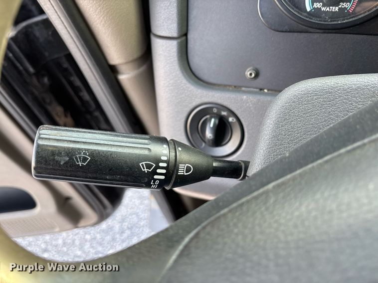 image for item EJ3231 2015 Freightliner Cascadia Evolution semi truck