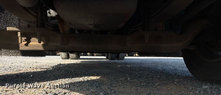 image for item EJ3232 2012 Kenworth T800 semi truck