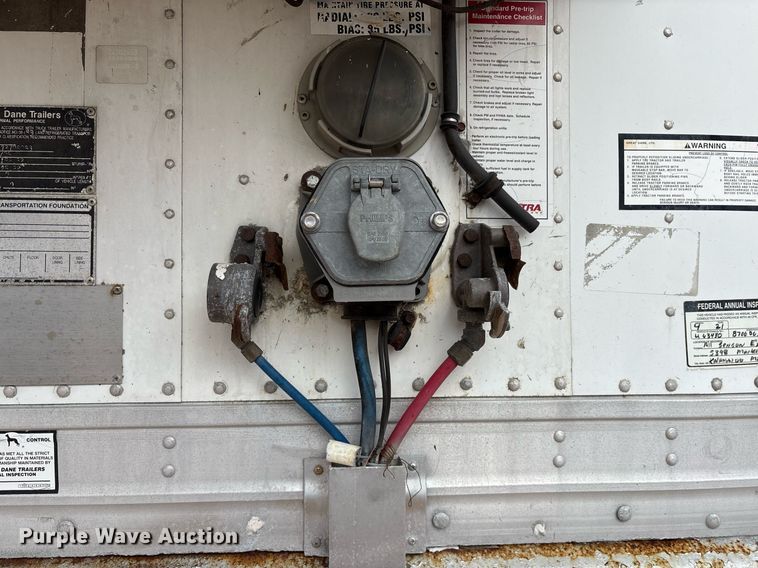 image for item EJ3235 2007 Great Dane 7011TZ refrigerated van trailer