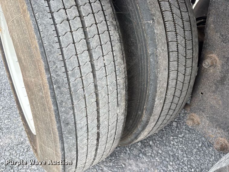 image for item EJ3235 2007 Great Dane 7011TZ refrigerated van trailer