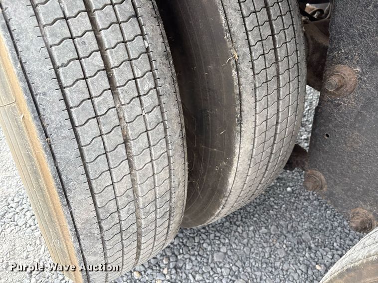 image for item EJ3235 2007 Great Dane 7011TZ refrigerated van trailer