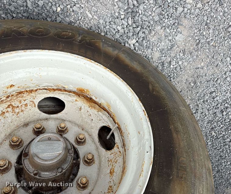 image for item EJ3235 2007 Great Dane 7011TZ refrigerated van trailer