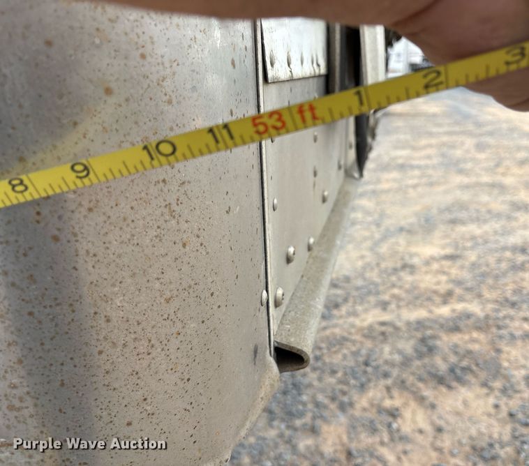 image for item EJ3239 2012 Wabash refrigerated van trailer