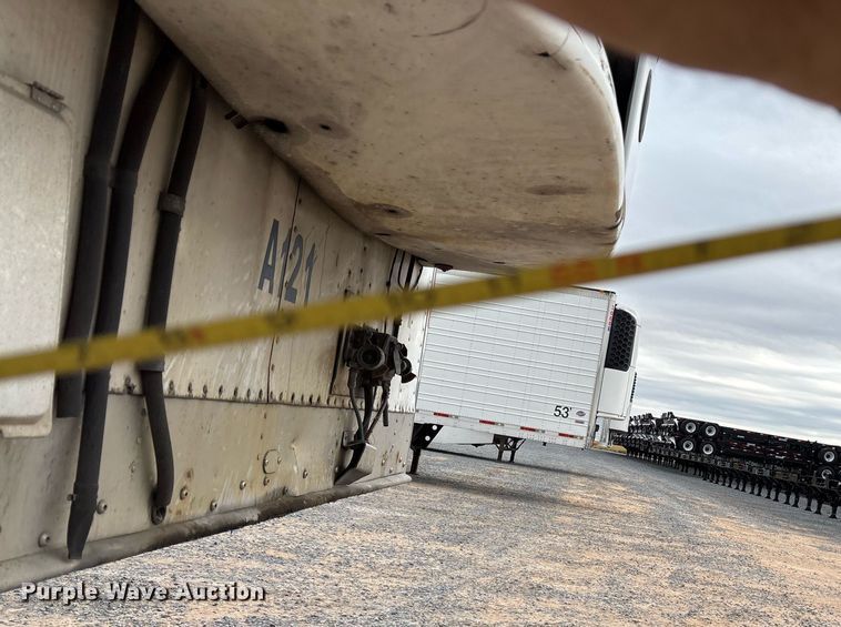 image for item EJ3239 2012 Wabash refrigerated van trailer