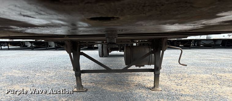 image for item EJ3239 2012 Wabash refrigerated van trailer