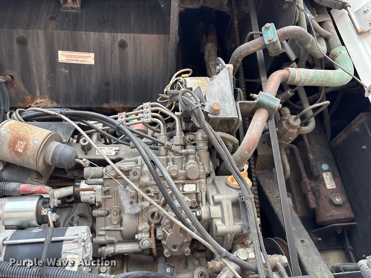 image for item EJ3239 2012 Wabash refrigerated van trailer