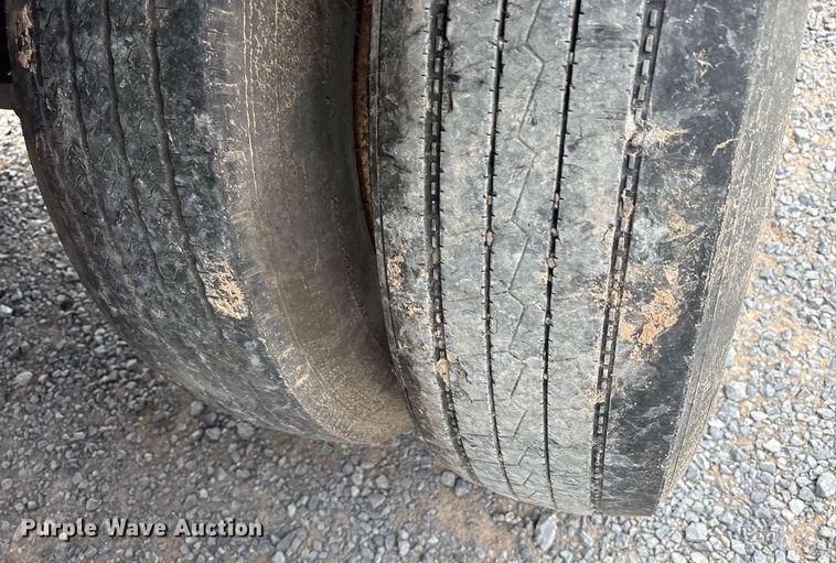 image for item EJ3239 2012 Wabash refrigerated van trailer