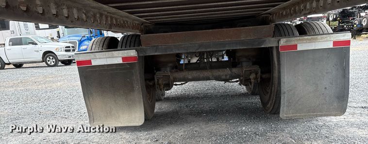 image for item EJ3240 2005 Wabash refrigerated van trailer