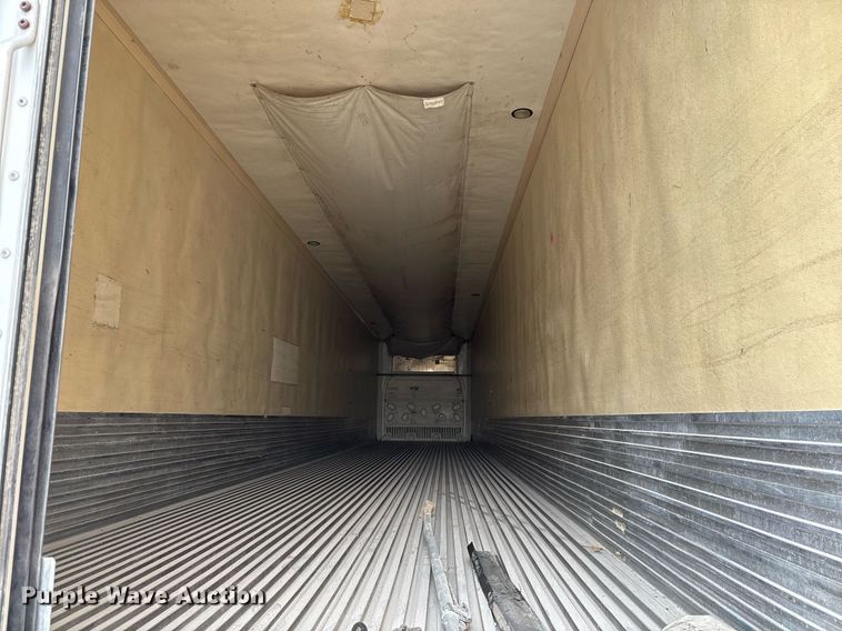image for item EJ3240 2005 Wabash refrigerated van trailer
