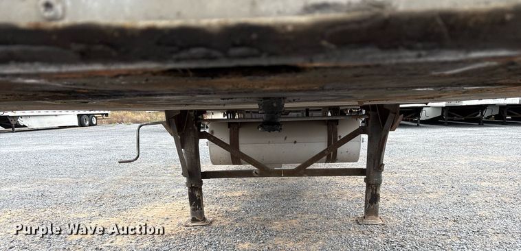 image for item EJ3240 2005 Wabash refrigerated van trailer