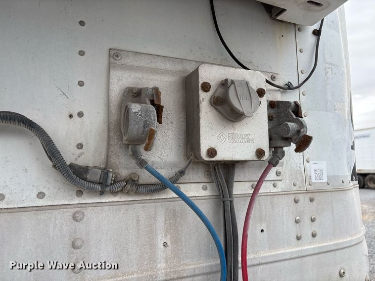 image for item EJ3240 2005 Wabash refrigerated van trailer