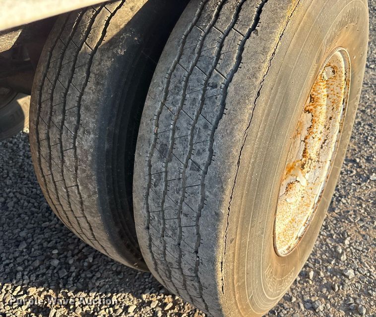 image for item EJ3241 2008 Great Dane SUP-1114-11053 refrigerated van trailer