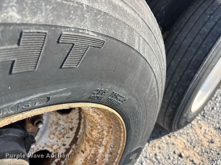 image for item EJ3243 2011 Great Dane PSE-1313-22053 dry van trailer