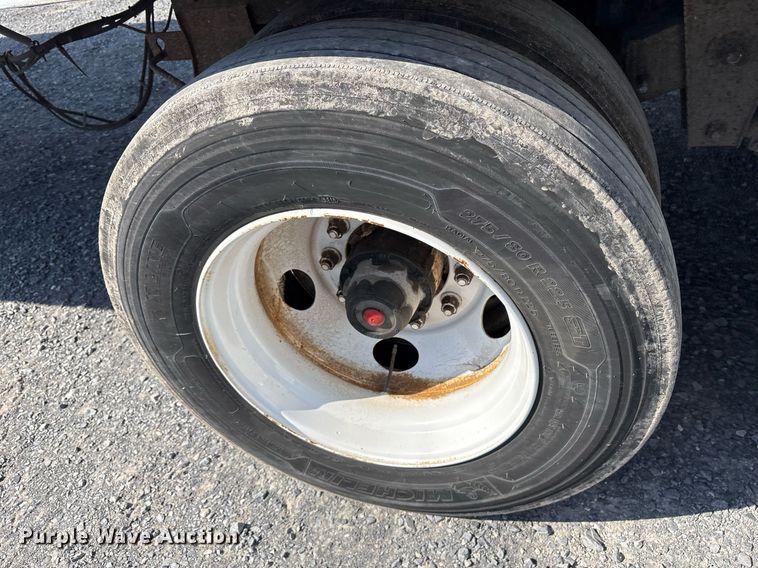 image for item EJ3253 2006 Great Dane 7411T-SSL dry van trailer