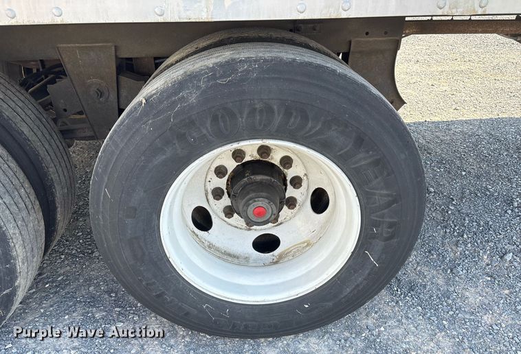 image for item EJ3257 2006 Great Dane 7411T-SSL dry van trailer