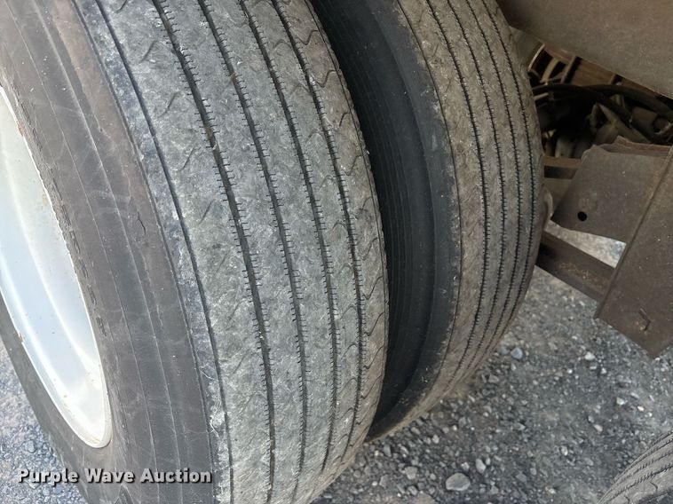 image for item EJ3257 2006 Great Dane 7411T-SSL dry van trailer