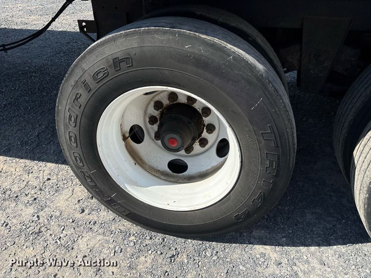 image for item EJ3257 2006 Great Dane 7411T-SSL dry van trailer