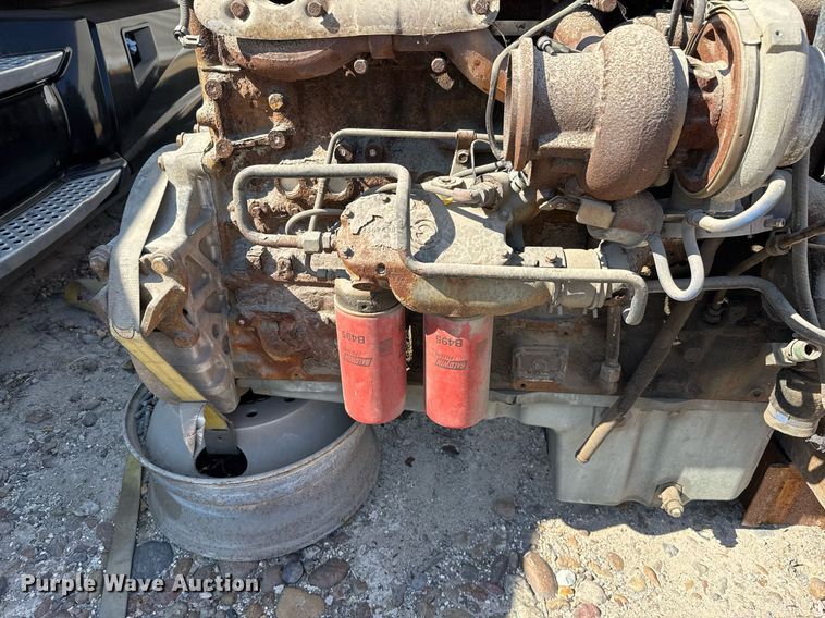 image for item EJ3273 2001 Detroit Diesel Series 60 engine