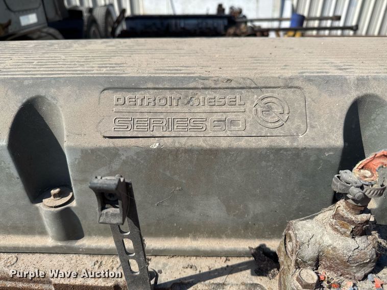 image for item EJ3273 2001 Detroit Diesel Series 60 engine