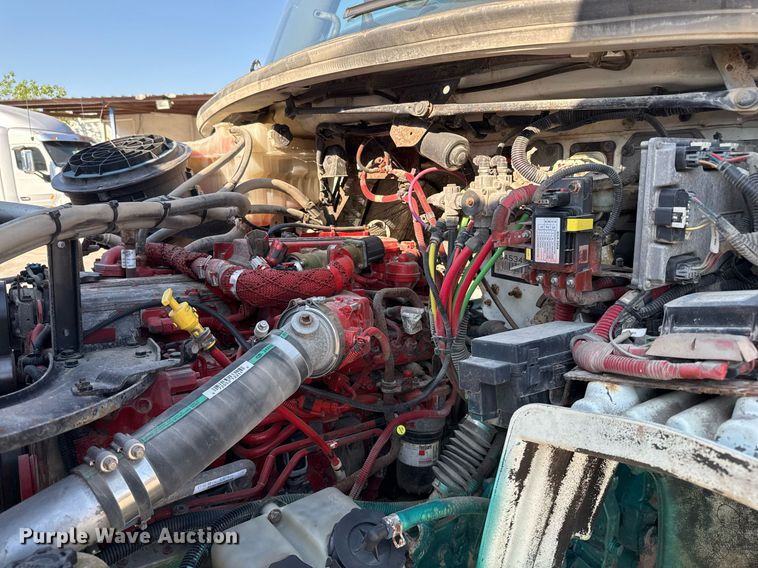 image for item EJ3291 2015 Freightliner Business Class M2 semi truck