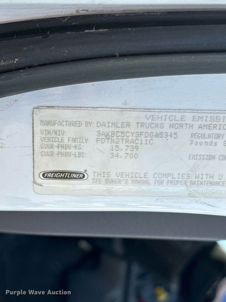 image for item EJ3291 2015 Freightliner Business Class M2 semi truck