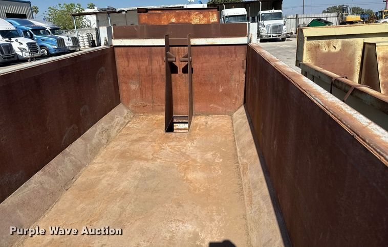 image for item EJ3292 Dump bed
