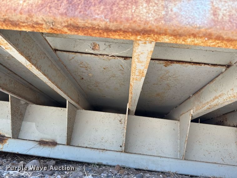 image for item EJ3292 Dump bed