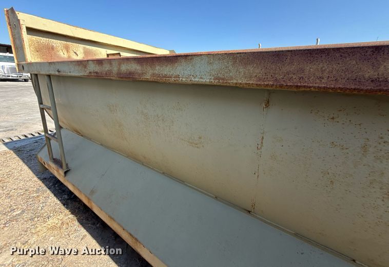 image for item EJ3293 Dump bed