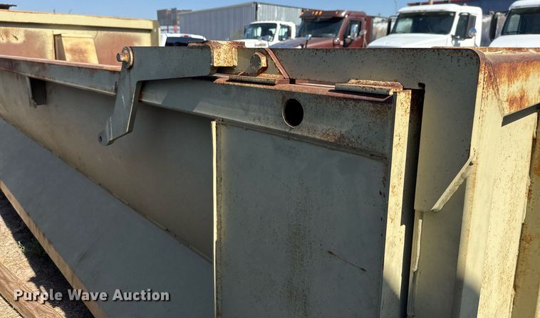 image for item EJ3293 Dump bed