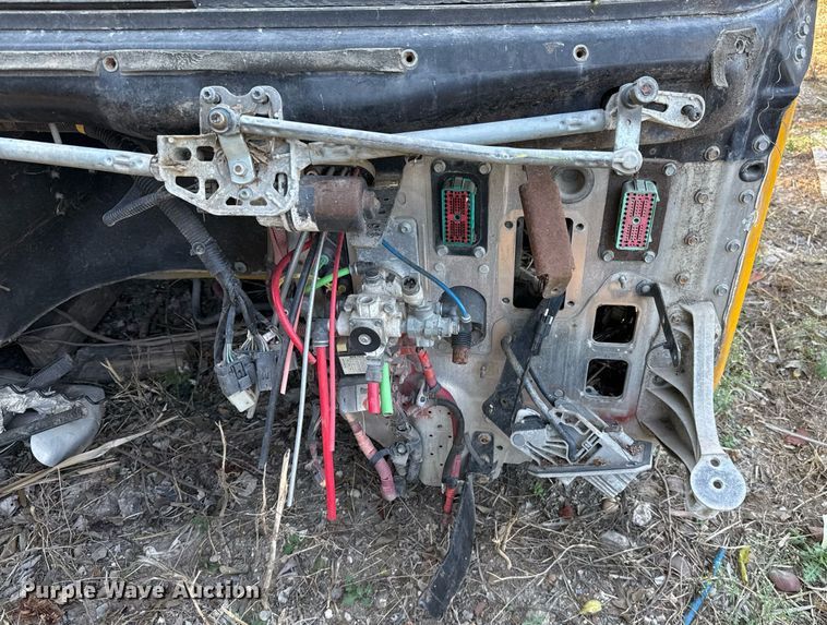 image for item EJ3294 2014 Freightliner Cascadia semi truck cab