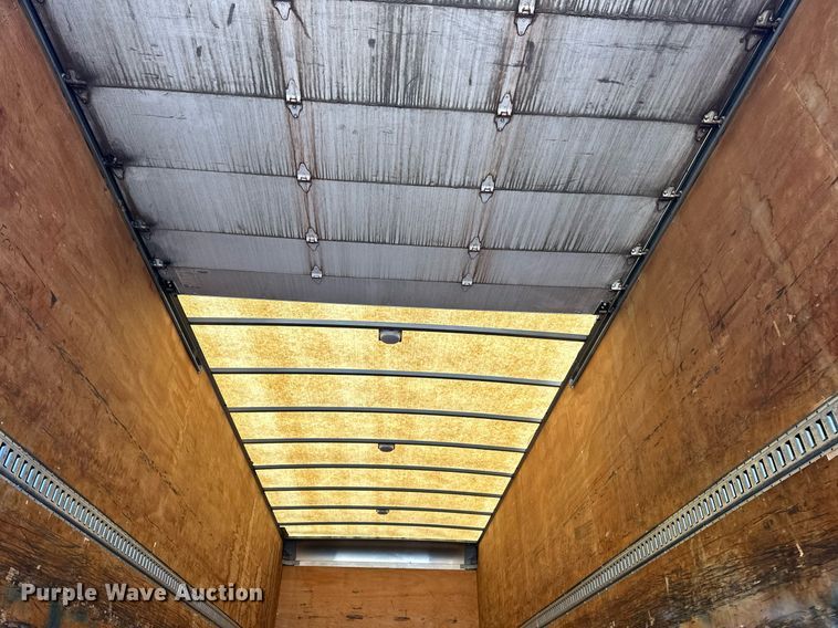 image for item EJ5165 2014 Peterbilt 337 box truck